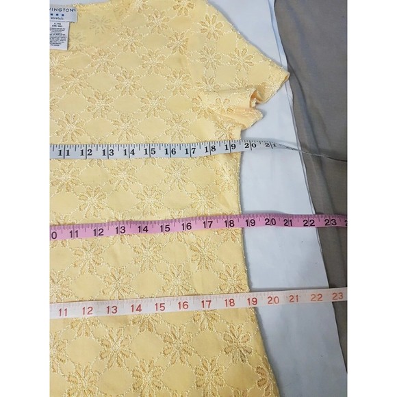 Covington Womens Blouse Size Large Floral Yellow Short Sleeve Embroidered Thread - Picture 6 of 16